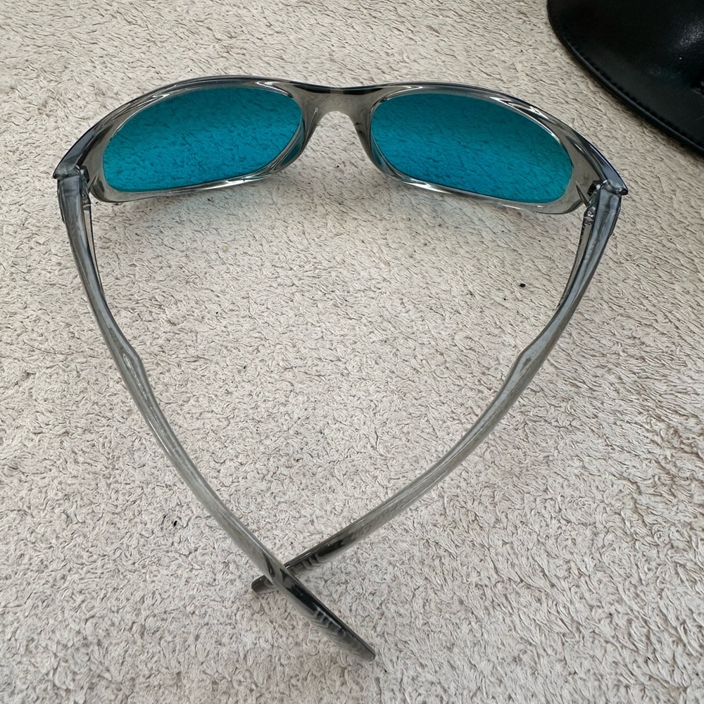 Killer Loop “Zenit” silver/gray metallic unisex Sunglasses with aqua blue lenses - Picture 5 of 8